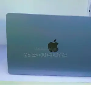 New Laptop Apple MacBook Air 2022 M2 16GB Apple M2 SSD 256GB