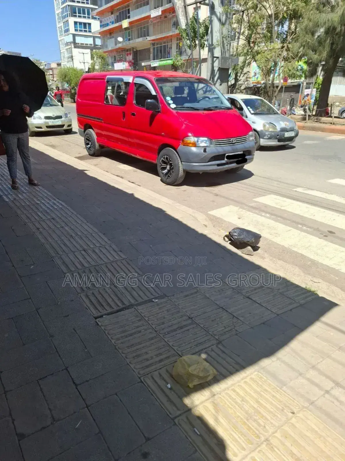 Toyota HiAce 2003 Red