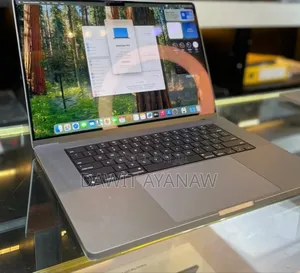 New Laptop Apple MacBook Pro M1 36GB Apple M1 SSD 1T