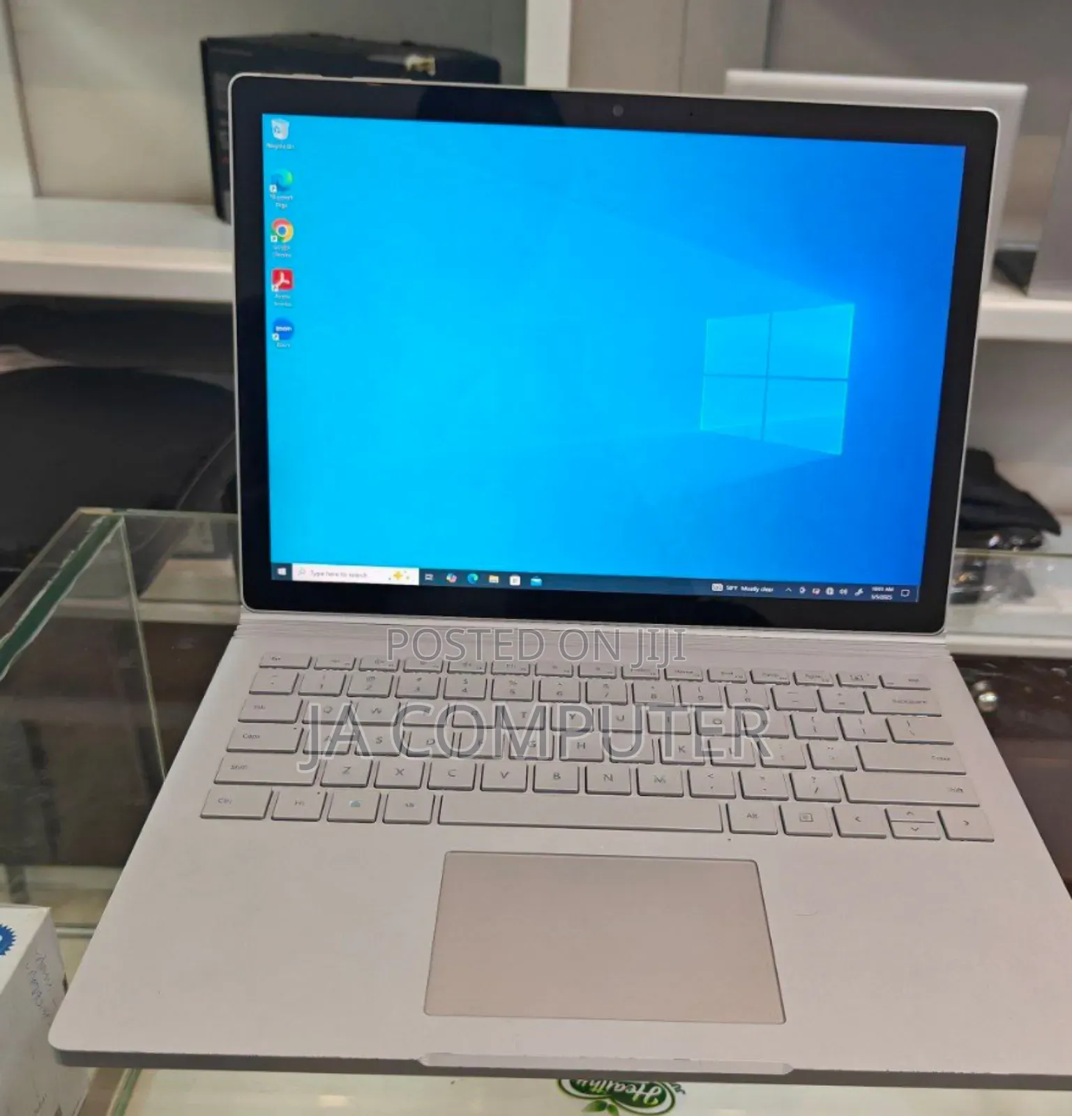 New Laptop Microsoft Surface Book 3 16GB Intel Core I7 SSD 256GB