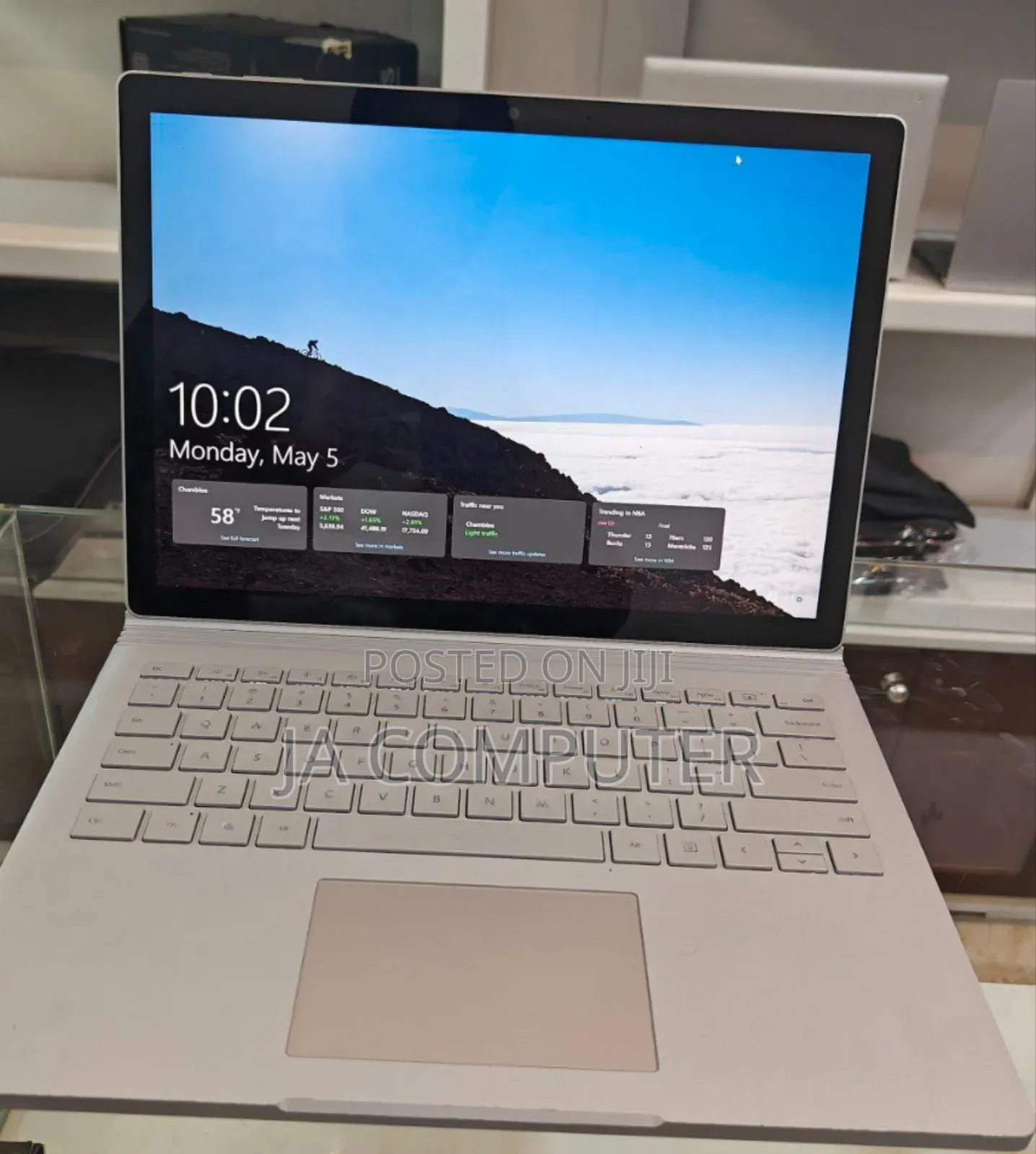New Laptop Microsoft Surface Book 3 16GB Intel Core I7 SSD 256GB