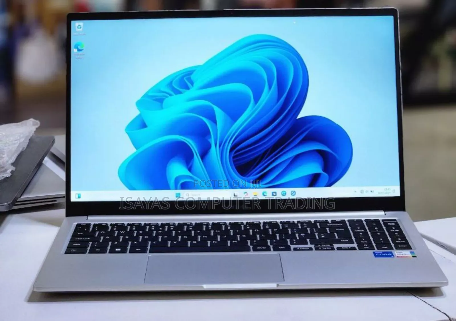 New Laptop Samsung Galaxy Book 2 8GB Intel Core I5 SSD 512GB