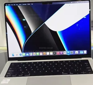 New Laptop Apple MacBook Pro 2020 M1 8GB SSD 256GB