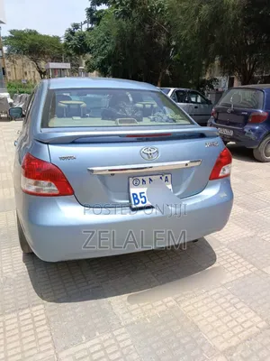 Toyota Yaris 2010 Blue