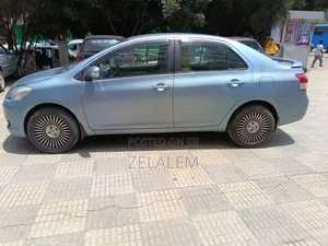 Toyota Yaris 2010 Blue