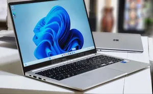 New Laptop Samsung 8GB Intel Core I5 SSD 512GB