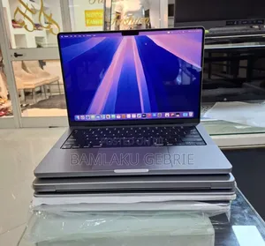 New Laptop Apple MacBook Pro M1 16GB Apple M1 SSD 1T