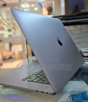 New Laptop Apple MacBook Pro 2019 32GB Intel Core I9 SSD 1T