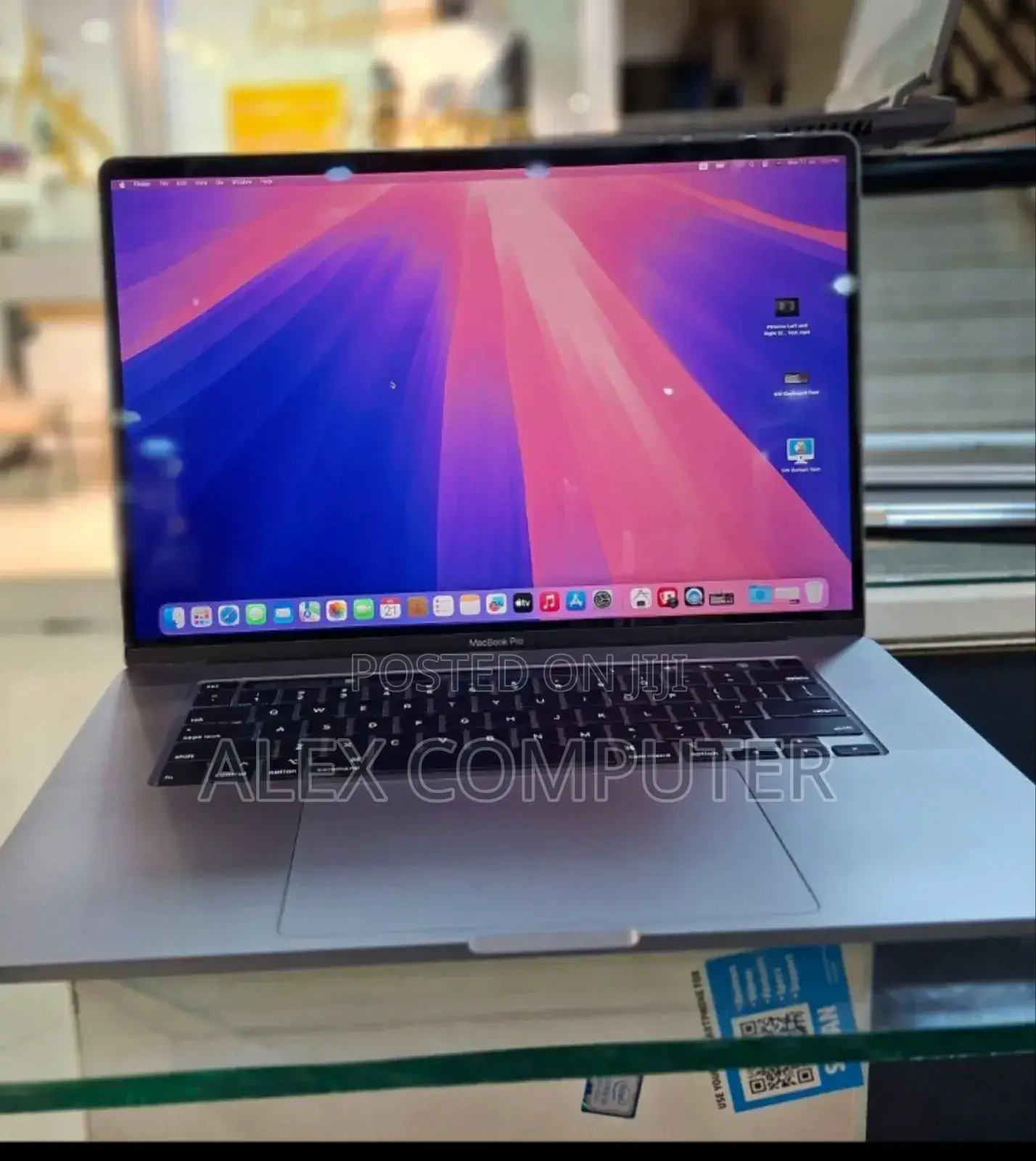 New Laptop Apple MacBook Pro 2019 32GB Intel Core I9 SSD 1T