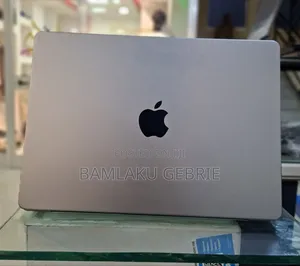 Photo - New Laptop Apple MacBook Pro M1 16GB Apple M1 Pro SSD 512GB