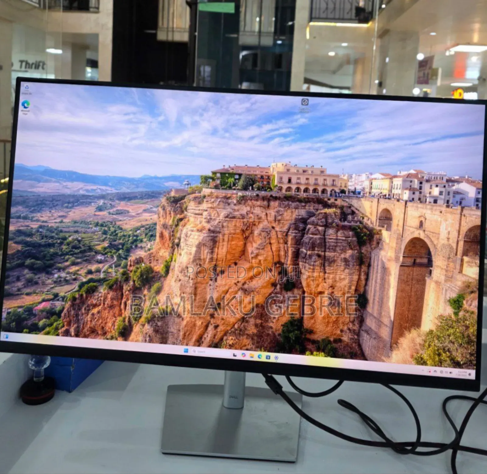 Dell P3223qe – 31.5′′ Monitor