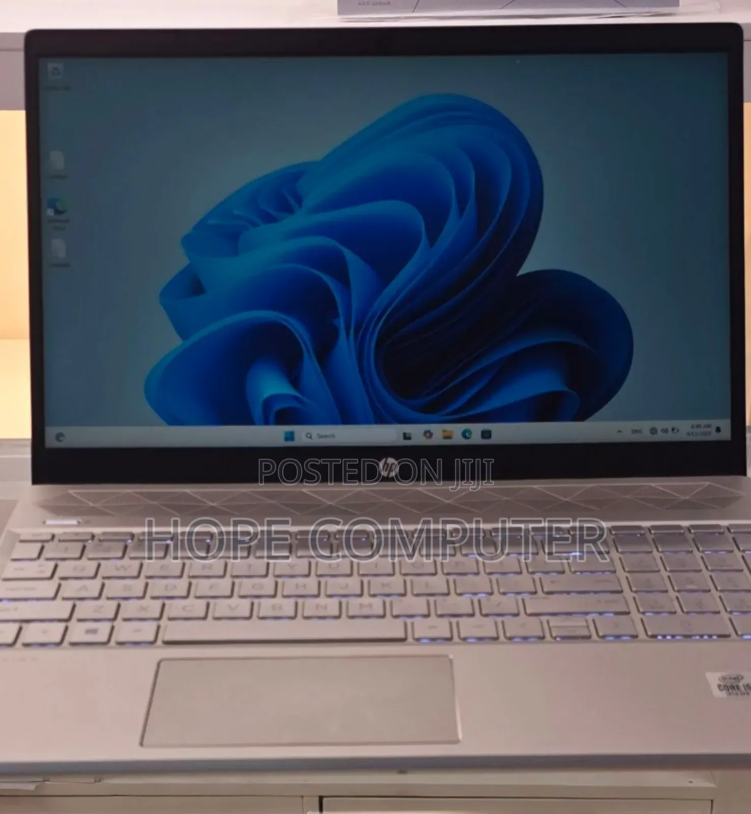 New Laptop HP Pavilion 15 8GB Intel Core I5 SSD 512GB