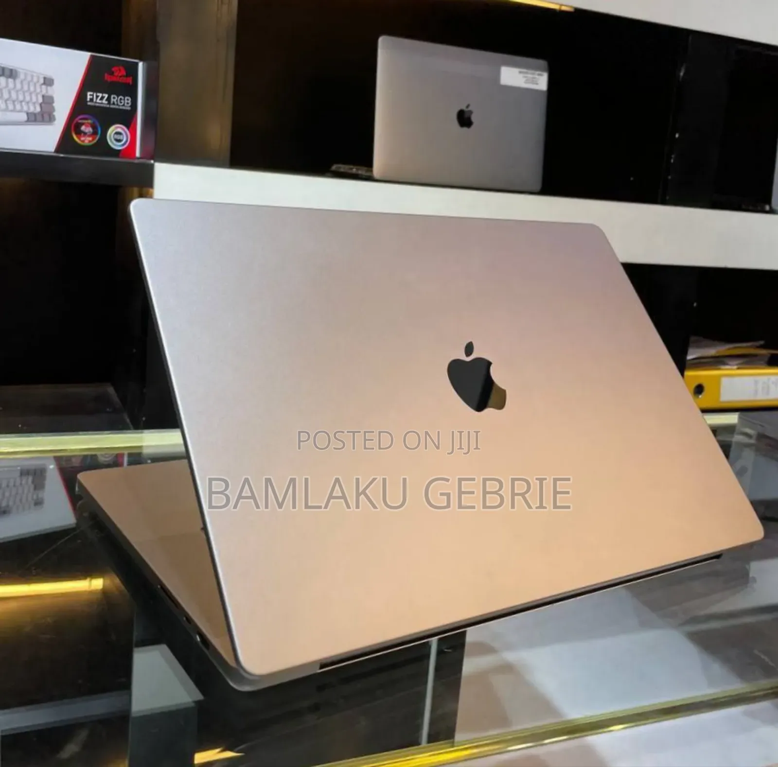 New Laptop Apple MacBook Pro 2021 M1 32GB Apple M1 Pro SSD 1T