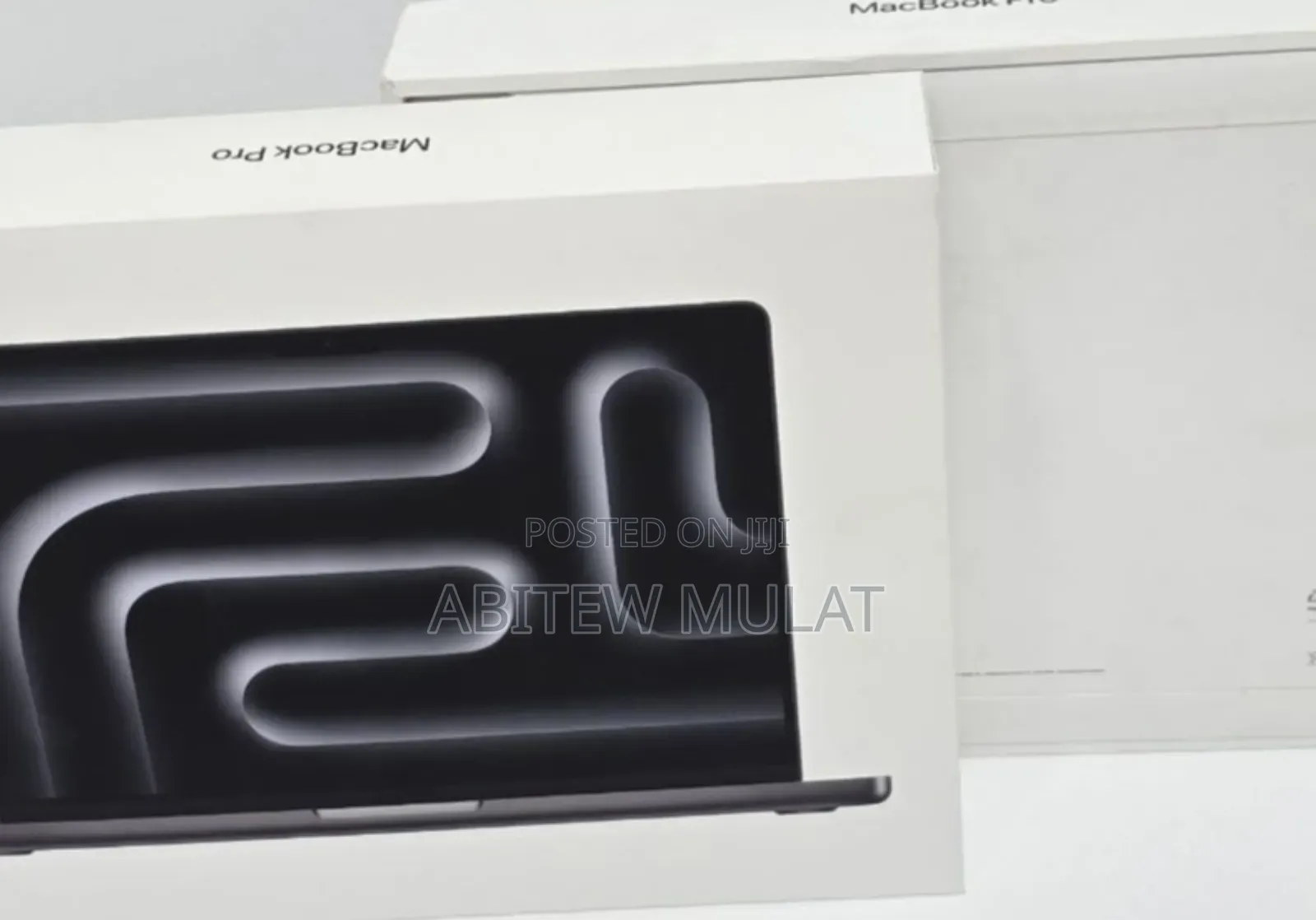 New Laptop Apple MacBook Pro 2024 M4 14-Inch 16GB Apple M4 SSD 1T