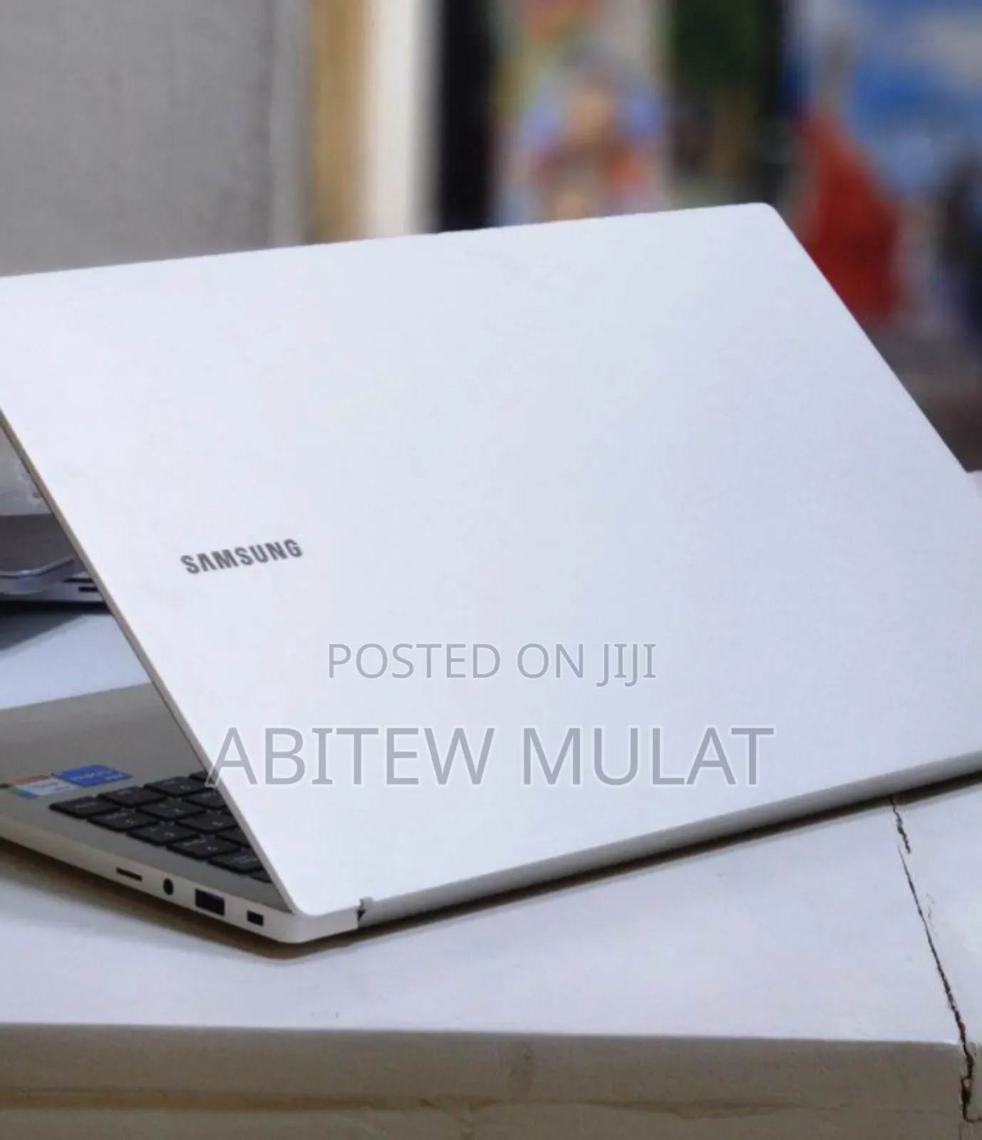 New Laptop Samsung Galaxy Book 2 8GB Intel Core i5 SSD 512GB