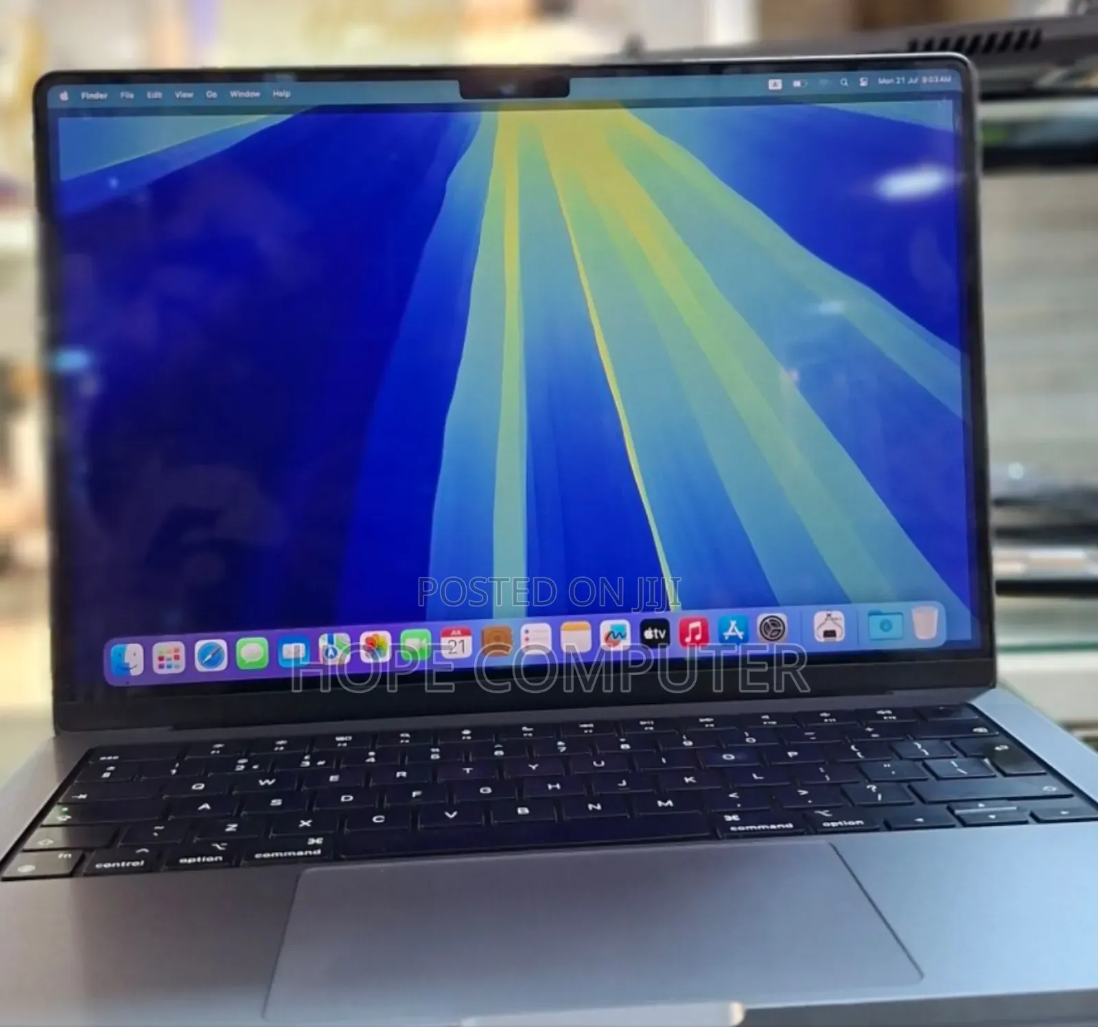 New Laptop Apple MacBook Pro 2021 M1 16GB Apple M1 SSD 512GB