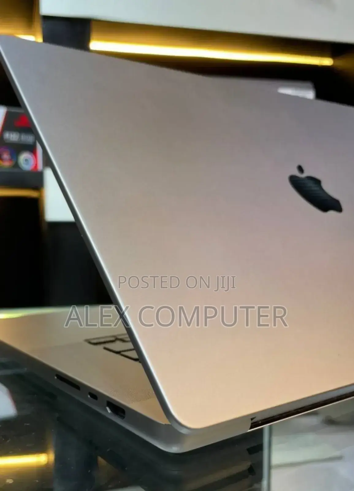 New Laptop Apple MacBook Pro M1 32GB Apple M1 Pro SSD 1T