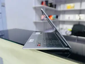 New Laptop HP 15-F272wm 8GB AMD Ryzen 5 SSD 512GB