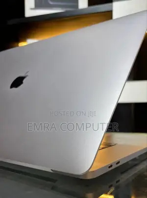New Laptop Apple MacBook Pro 2019 32GB Intel Core I9 SSD 512GB