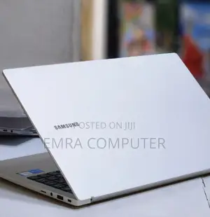 New Laptop Samsung Galaxy Book 2 8GB Intel Core I5 SSD 512GB