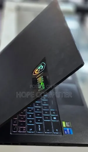 New Laptop MSI Stealth 16 AI Studio 16GB Intel Core I7 SSD 1T