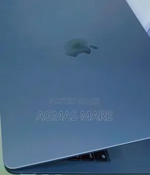 New Laptop Apple MacBook Air 2022 M2 16GB Apple M2 SSD 256GB