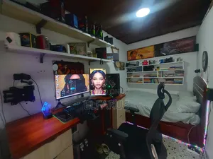 Video Editor Graphics Designer Social Media M. Sales Agent