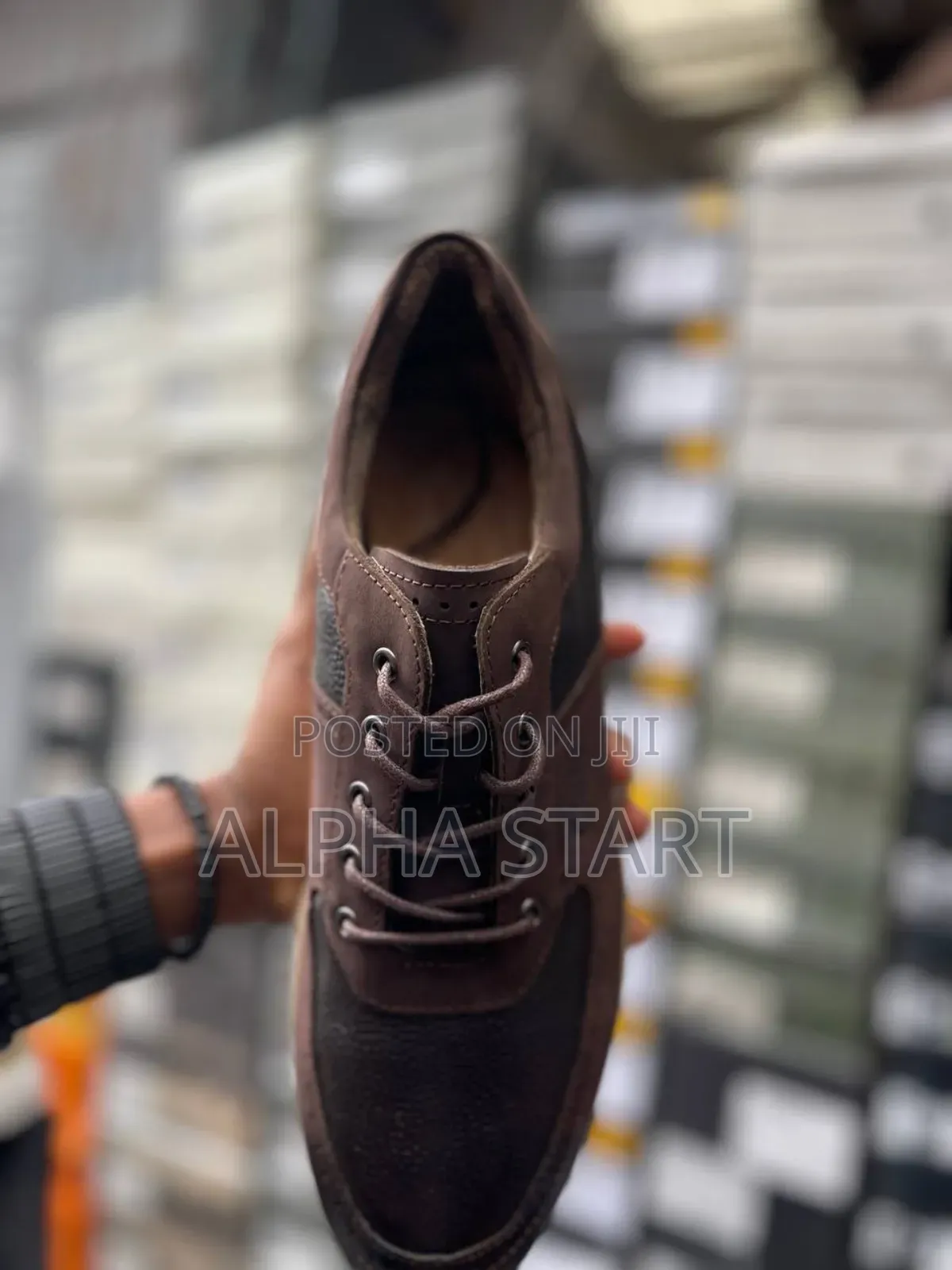 Clarks Premium Quality New Arrival 
Available on Hand