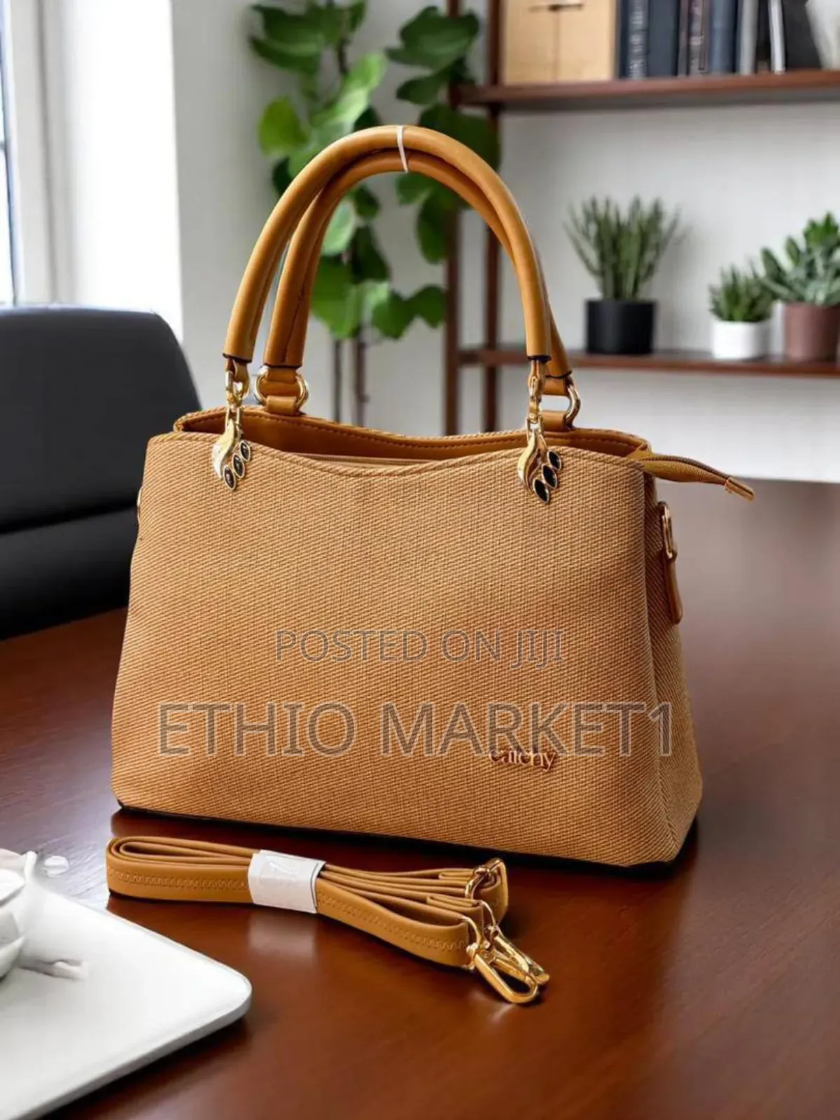 Catchy Premium Quality Women's Bags