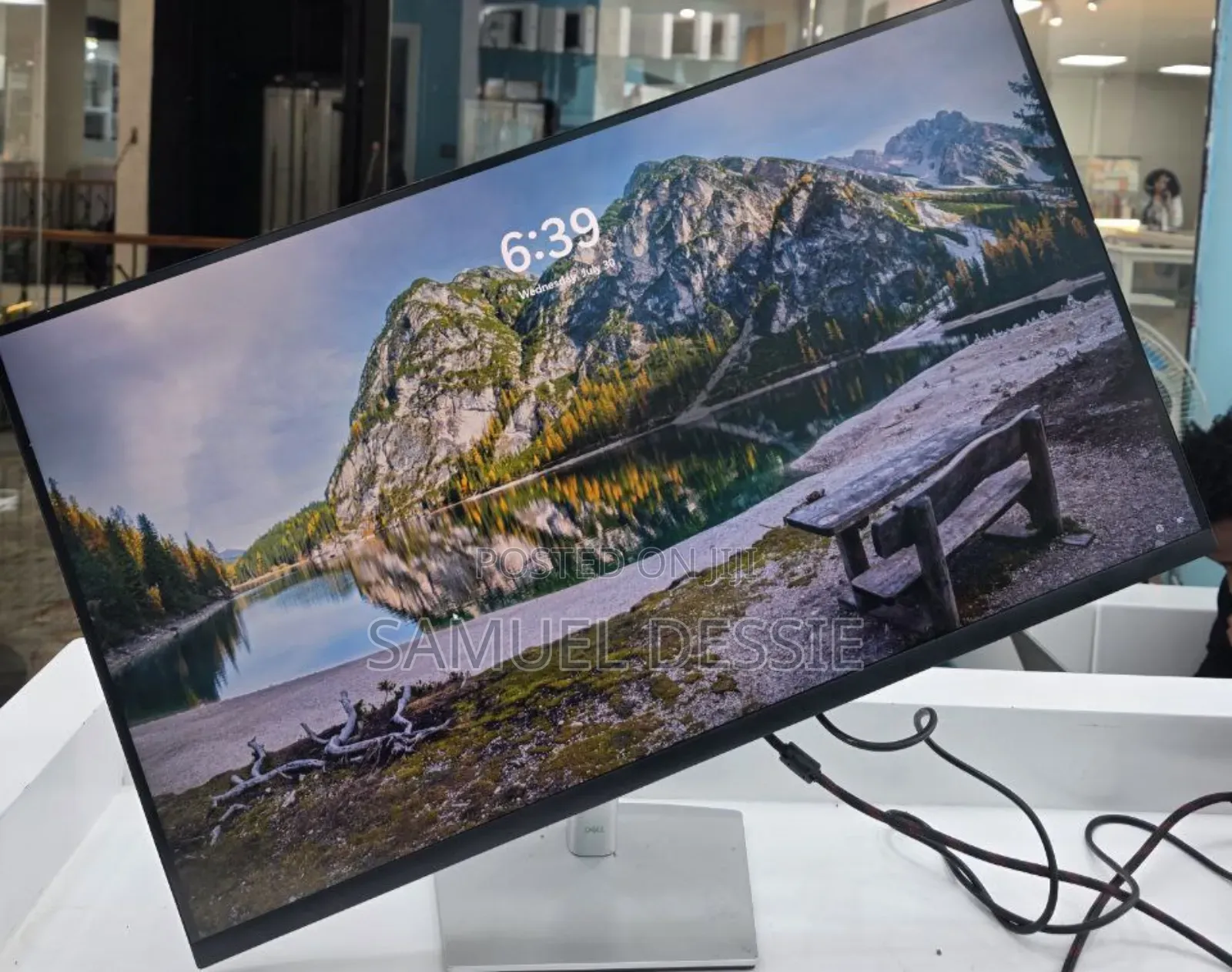 Dell Monitor Frameless