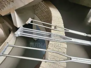 Photo - Crutches长你crutches袸你axillary Bilateral Crutches殲我crutches