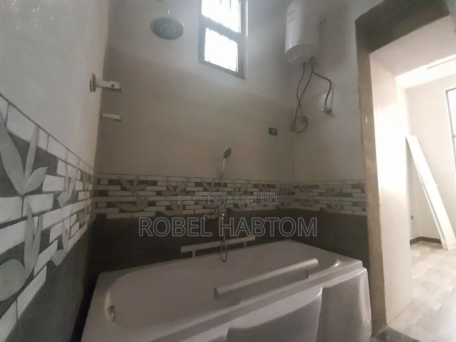 Furnished 4bdrm House in Yeka for sale