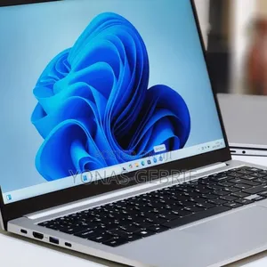 New Laptop Samsung 8GB Intel Core I5 SSD 512GB