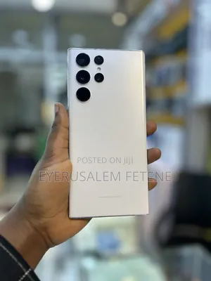 Photo - New Samsung Galaxy S22 Ultra 256 GB White