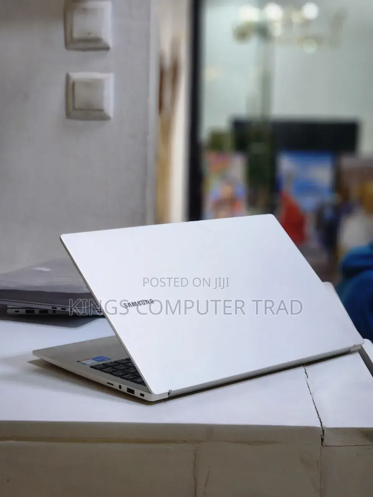 New Laptop Samsung Galaxy Book 2 8GB Intel Core I5 SSD 512GB