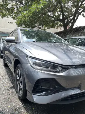 Photo - New BYD E2 43 kWh 94 hp FWD 2025 Silver