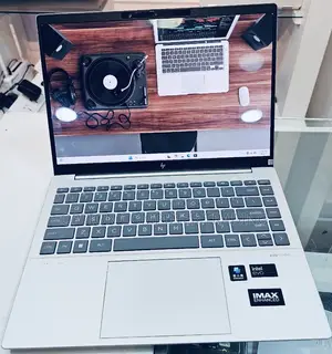 Laptop HP Pavilion 14 32GB Intel Core Ultra 7 SSD 1T