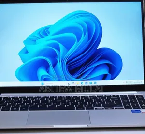 New Laptop Samsung Galaxy Book 2 8GB Intel Core i5 SSD 512GB