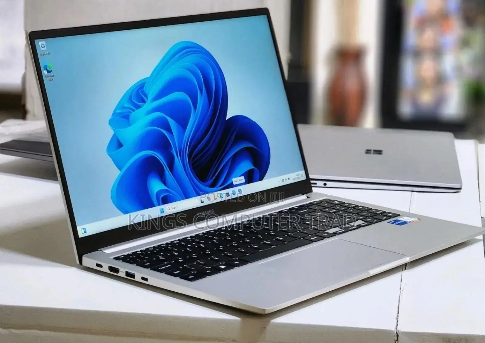 New Laptop Samsung Galaxy Book 2 8GB Intel Core I5 SSD 512GB