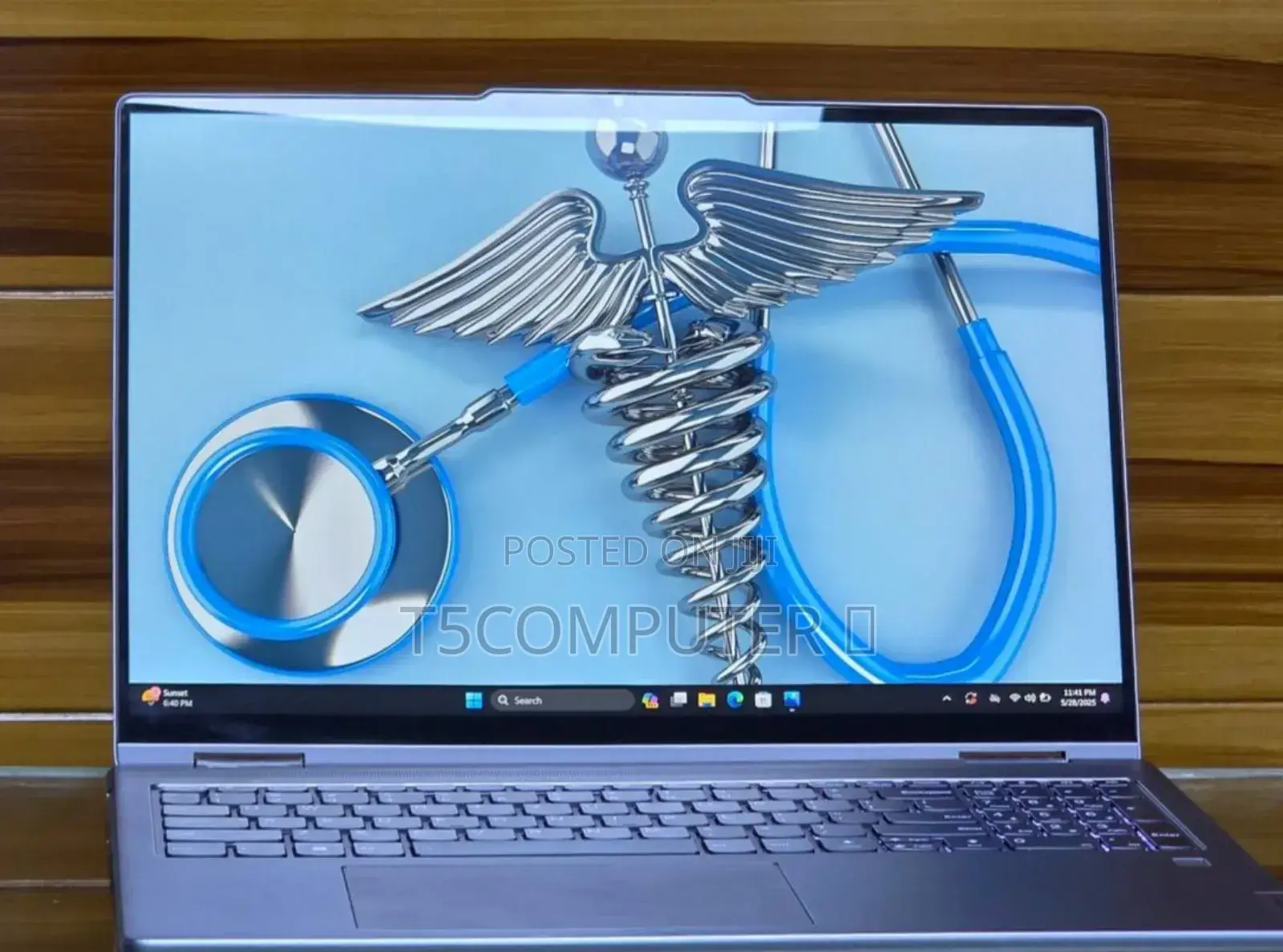 New Laptop Lenovo Yoga 7i 16GB Intel Core I7 SSD 512GB