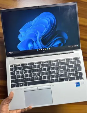 New Laptop HP EliteBook 850 G8 16GB Intel Core I7 SSD 512GB