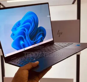 Photo - New Laptop Asus 16GB Intel Core I5 SSD 512GB