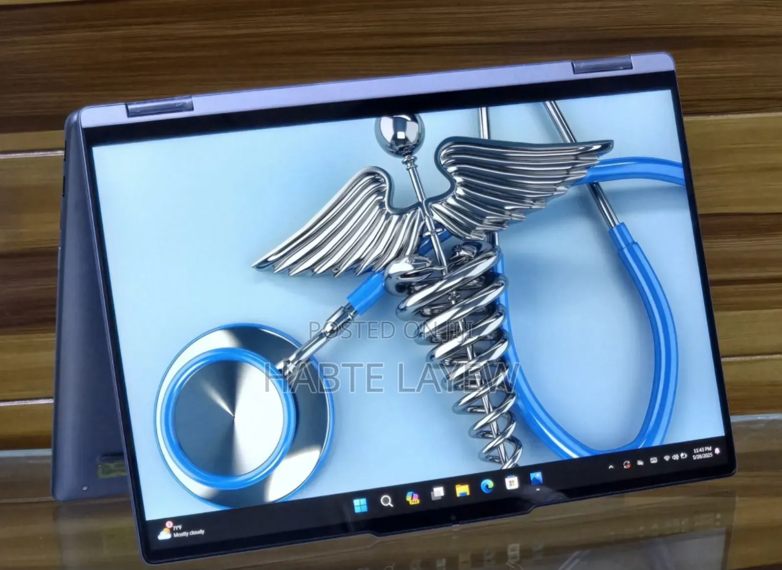 New Laptop Lenovo Yoga 7i 16GB Intel Core I7 SSD 512GB