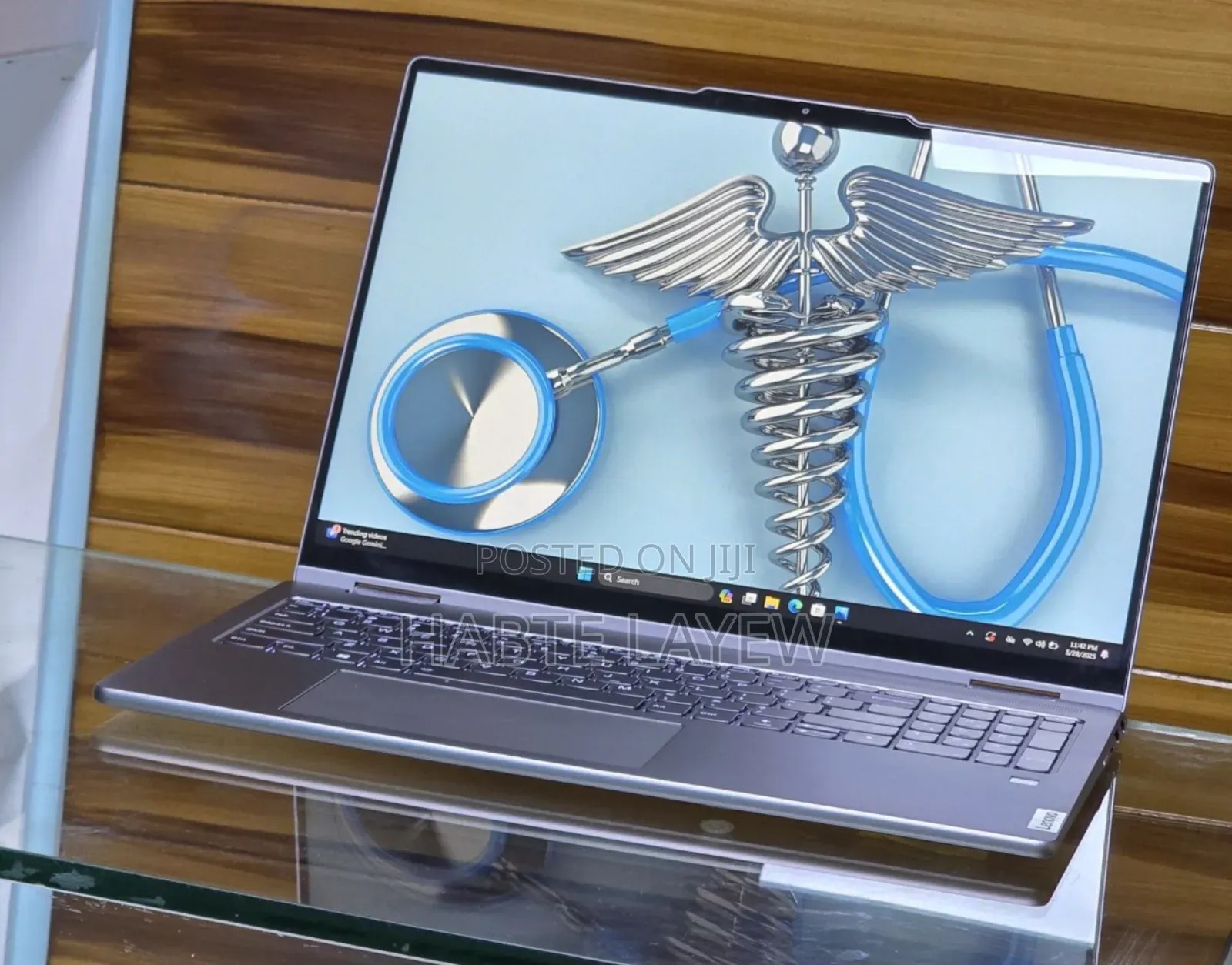 New Laptop Lenovo Yoga 7i 16GB Intel Core I7 SSD 512GB