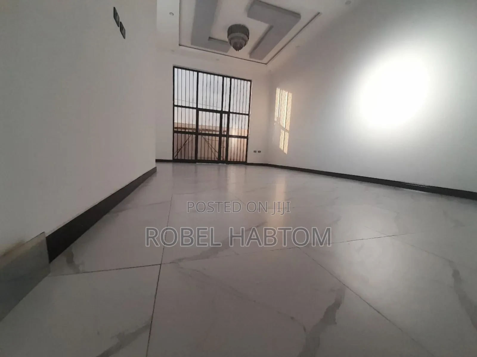 Furnished 4bdrm House in Yeka for sale