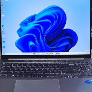 New Laptop Lenovo ThinkBook 15 32GB Intel Core I7 SSD 512GB