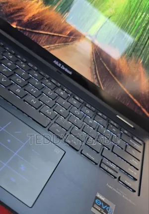 New Laptop Asus 16GB Intel Core I7 SSD 512GB