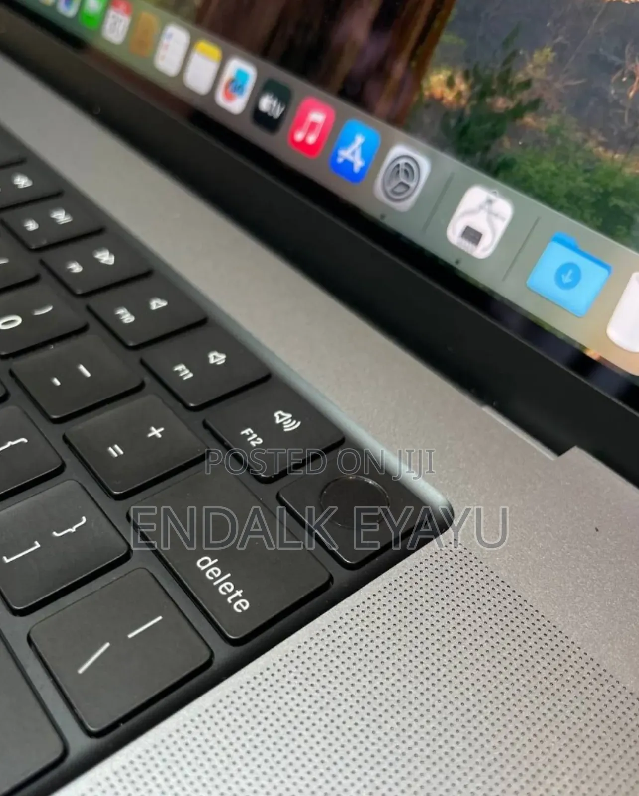 New Laptop Apple MacBook Pro M1 32GB Apple M1 Pro SSD 1T