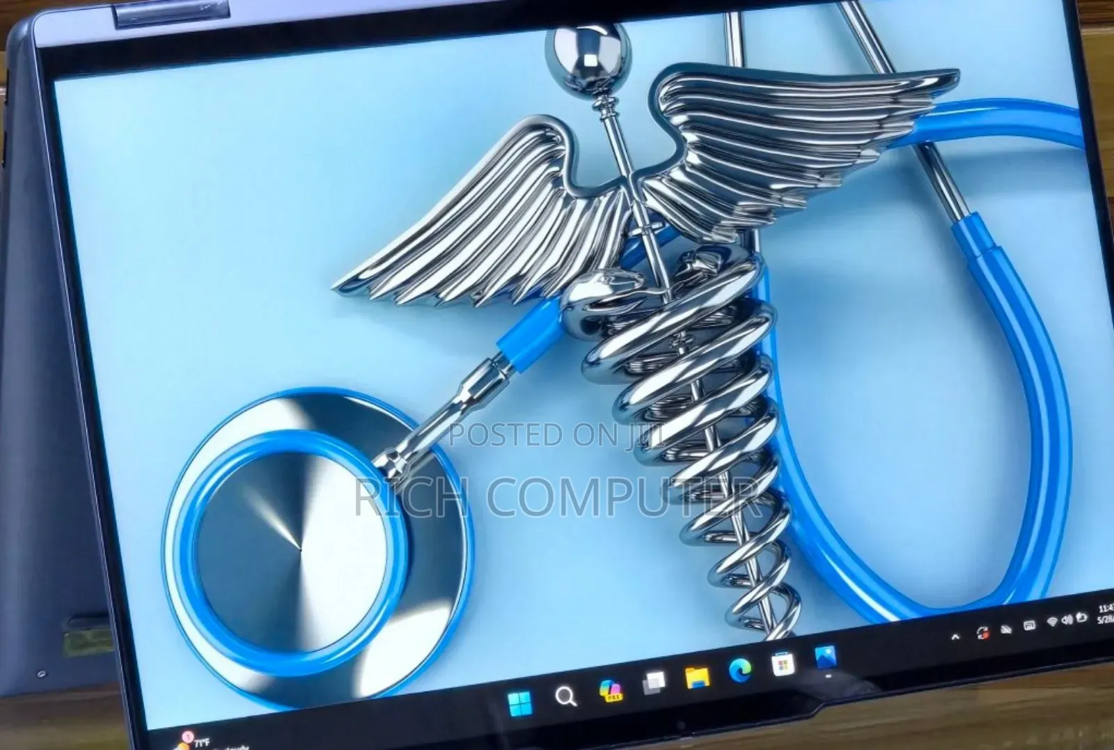 New Laptop Lenovo Yoga 7i 16GB Intel Core I7 SSD 512GB