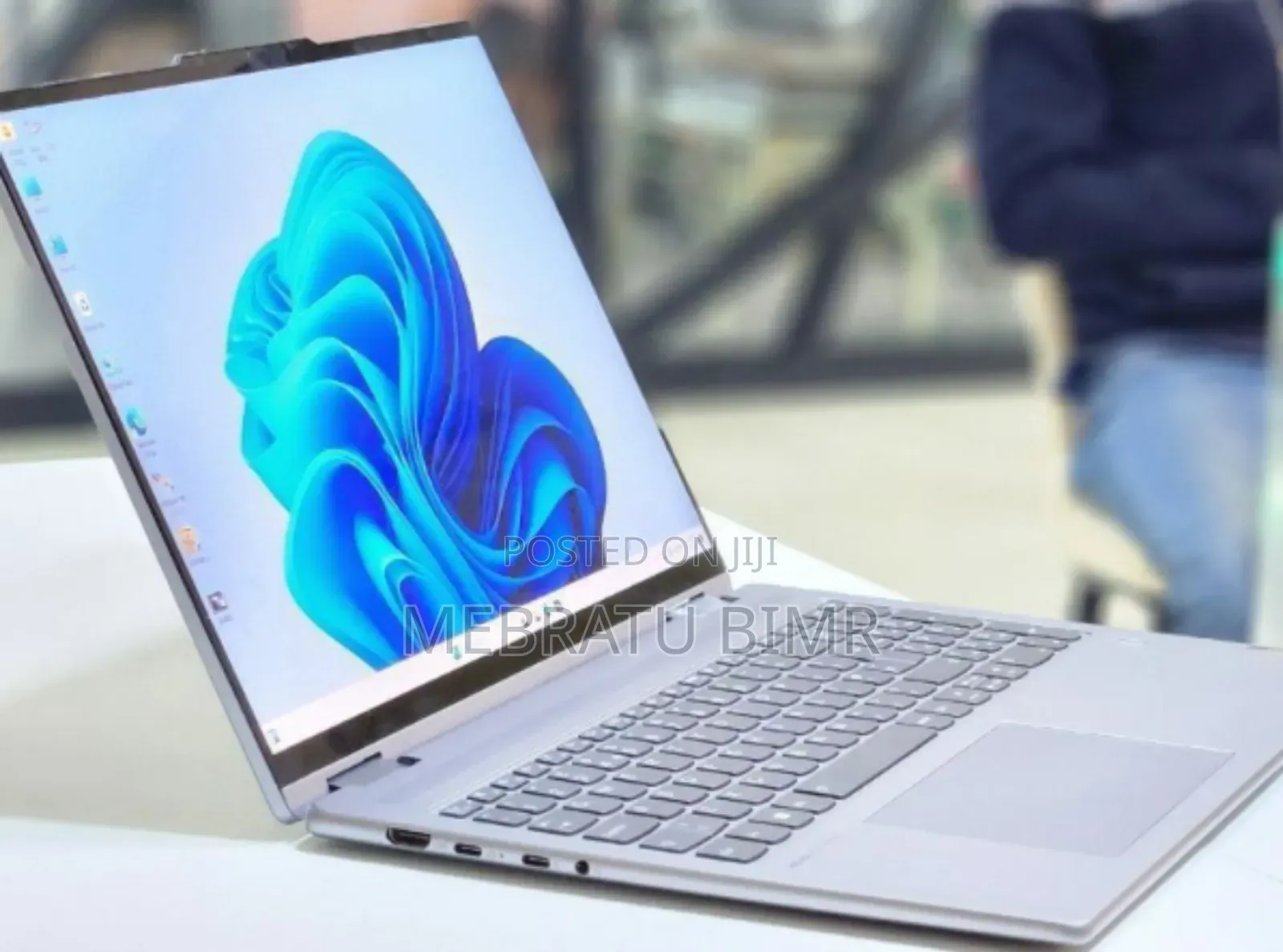 New Laptop Lenovo Yoga 7i 16GB Intel Core I7 SSD 1T